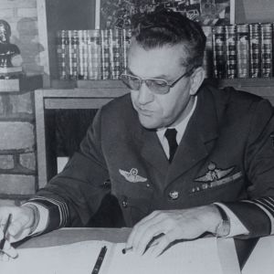 BaseCo 10   Kol Vl R VANSIELEGHEM 06 Dec 72   17 Nov 75